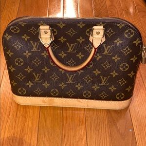 Louis Vuitton Alma PM